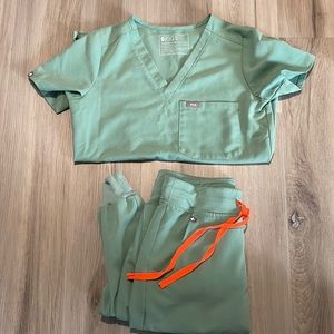 FIGS SCRUB JOGGER SET XXS